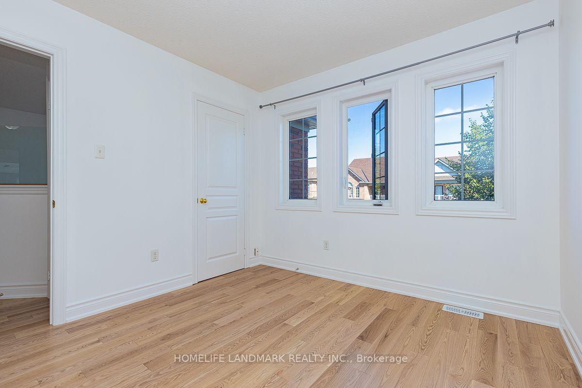 Photo 13 of 15 Chokecherry Crescent, Markham, Wismer — HOMEH