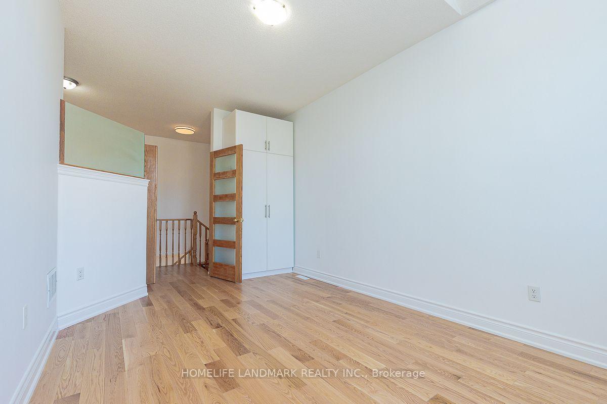 Photo 15 of 15 Chokecherry Crescent, Markham, Wismer — HOMEH