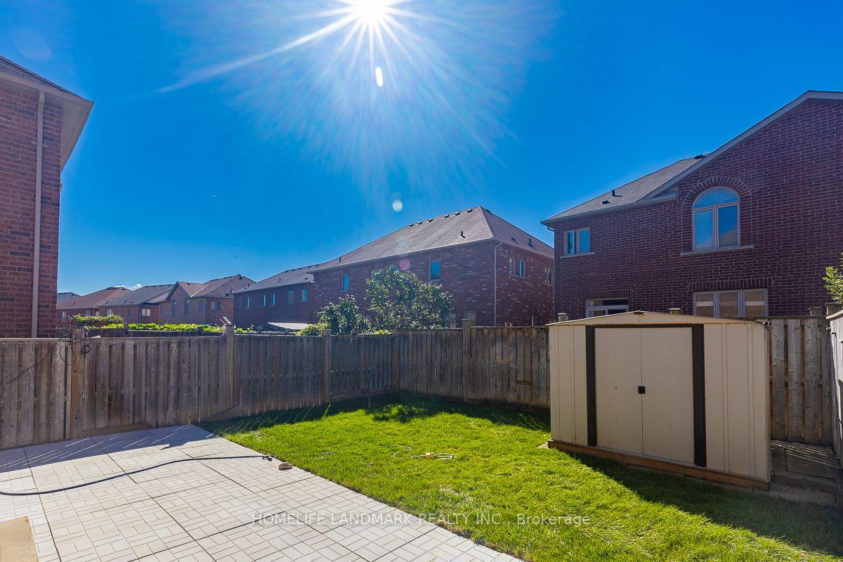 Photo 22 of 15 Chokecherry Crescent, Markham, Wismer — HOMEH