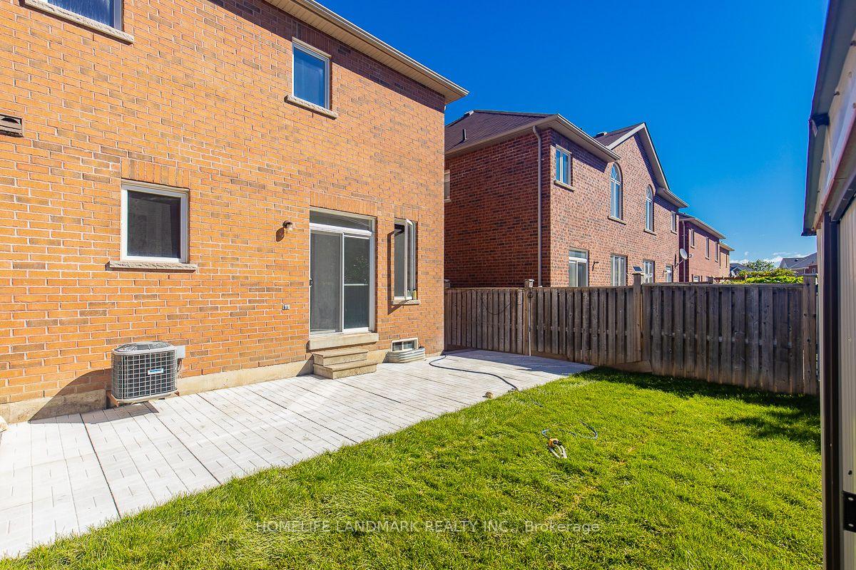 Photo 23 of 15 Chokecherry Crescent, Markham, Wismer — HOMEH