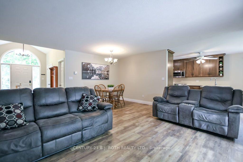Photo 11 of 2604 The Birches Road, Severn, Washago — HOMEH