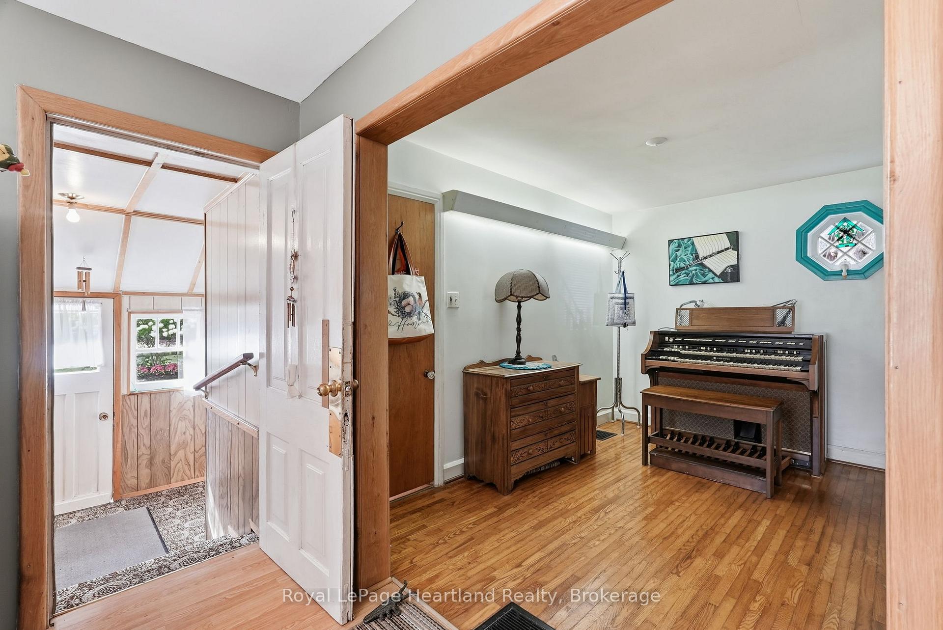 Photo 15 of 31 Louise Street, Minto — HOMEH