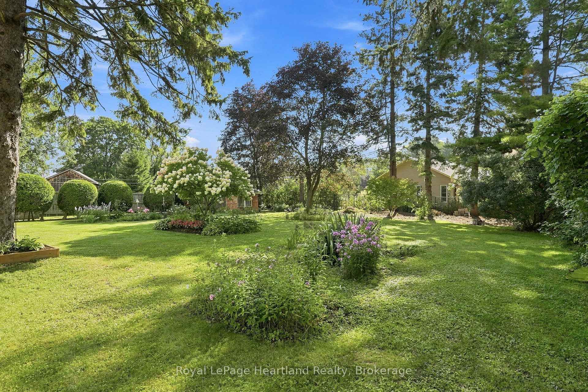 Photo 33 of 31 Louise Street, Minto — HOMEH