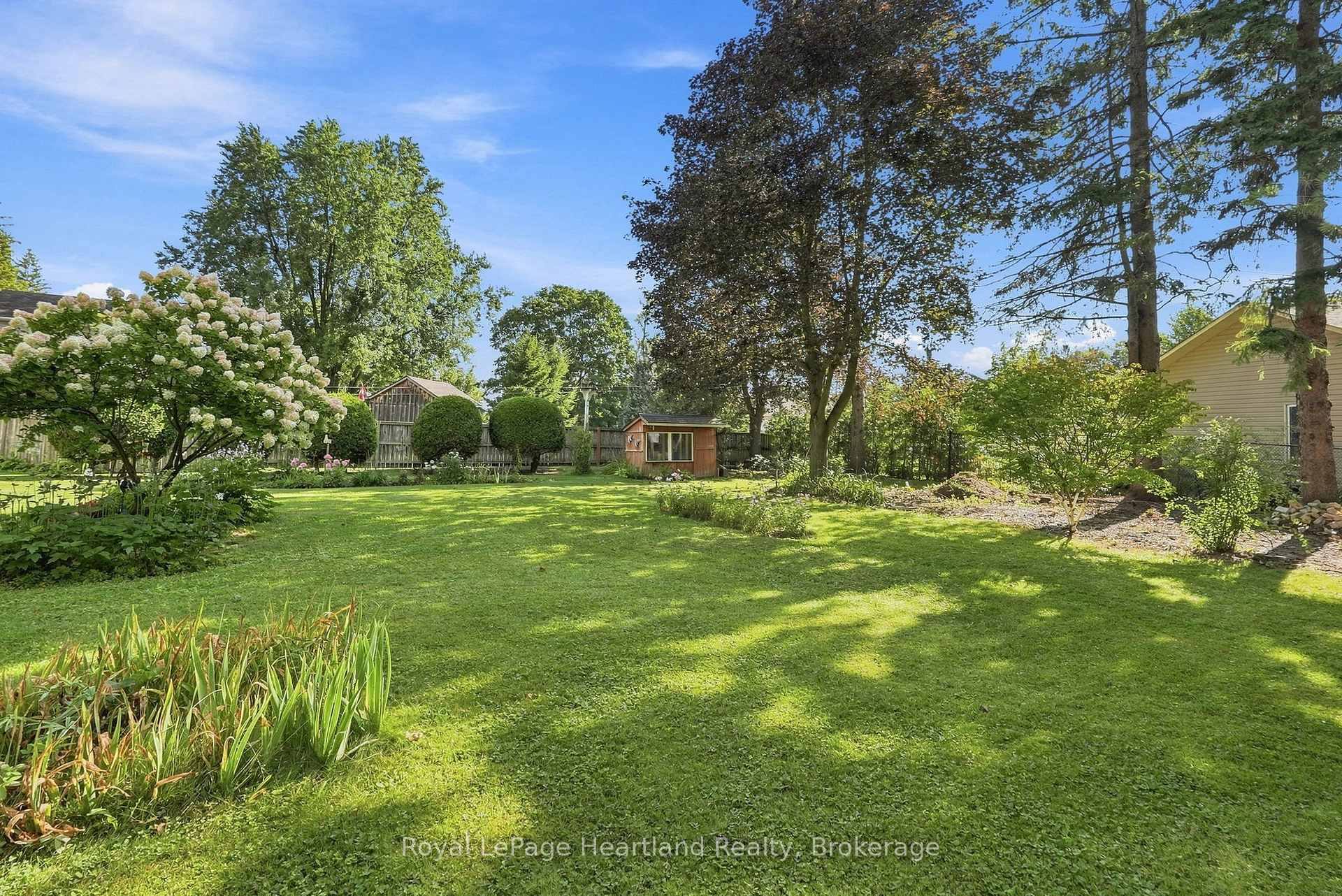 Photo 34 of 31 Louise Street, Minto — HOMEH