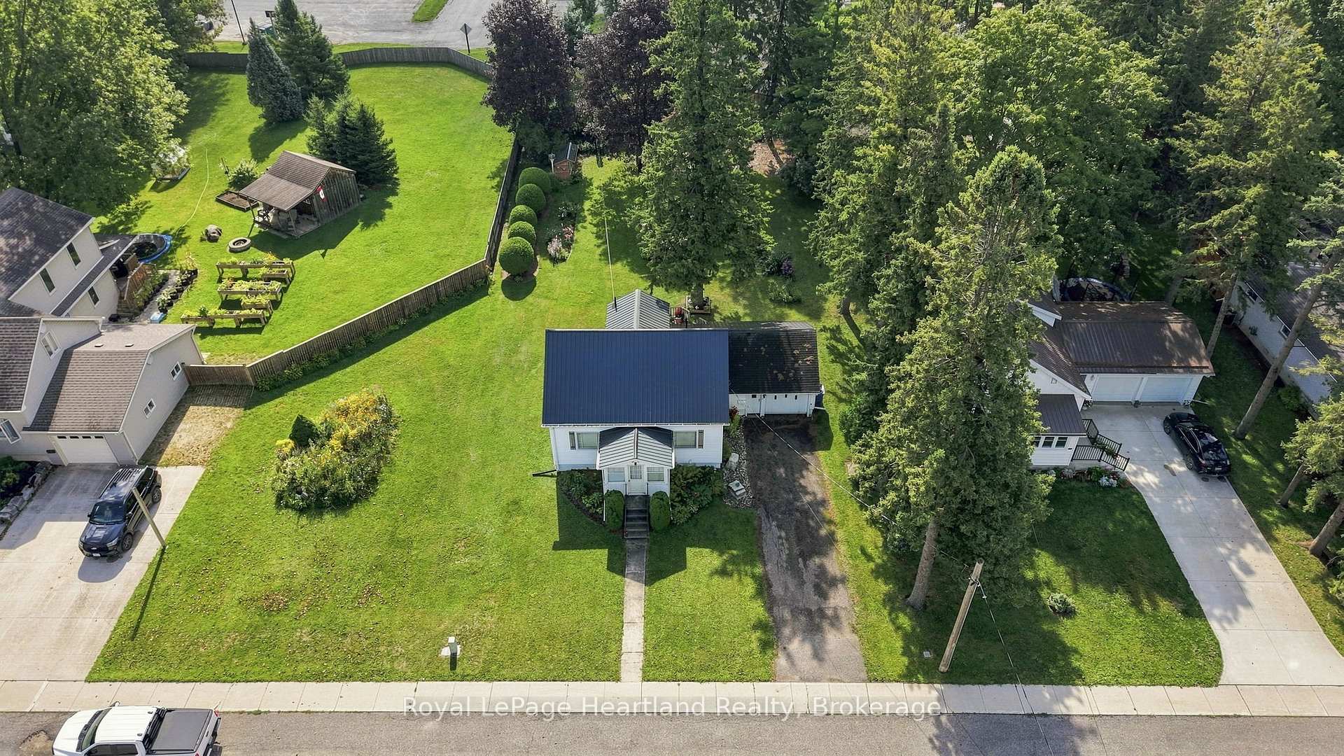 Photo 43 of 31 Louise Street, Minto — HOMEH