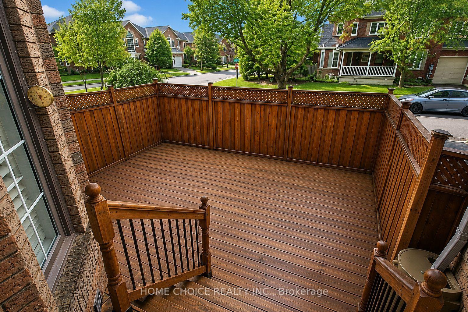 Photo 26 of 155 Hollandview Trail, Aurora, Bayview Wellington — HOMEH