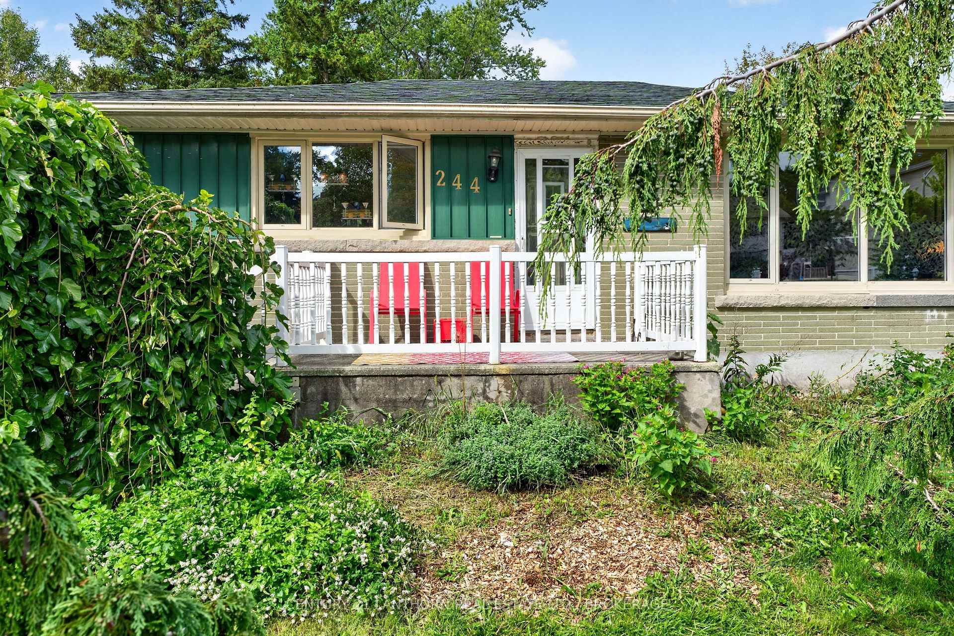 Photo 2 of 244 Yonge Street, Kingston, Central City West — HOMEH