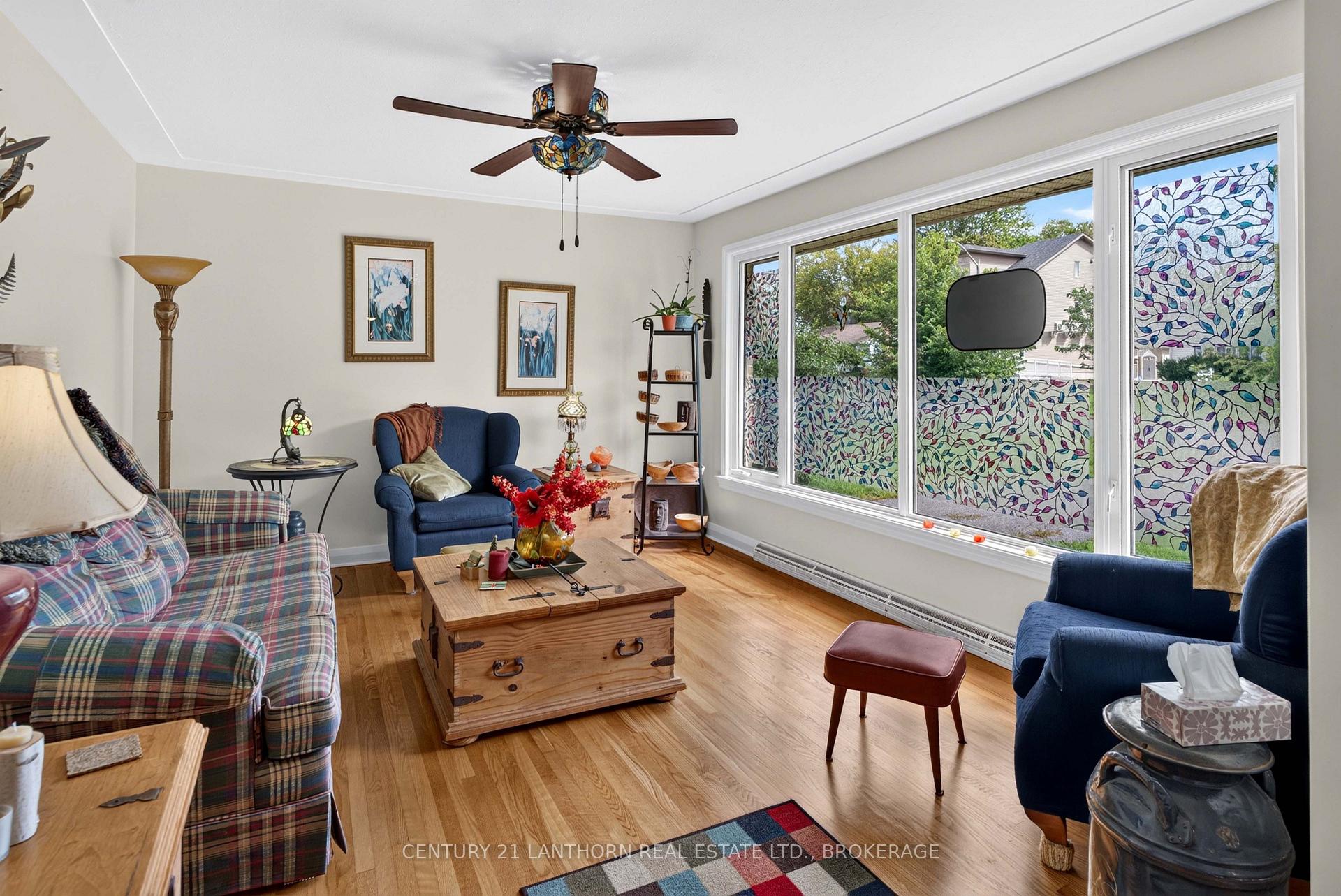 Photo 16 of 244 Yonge Street, Kingston, Central City West — HOMEH
