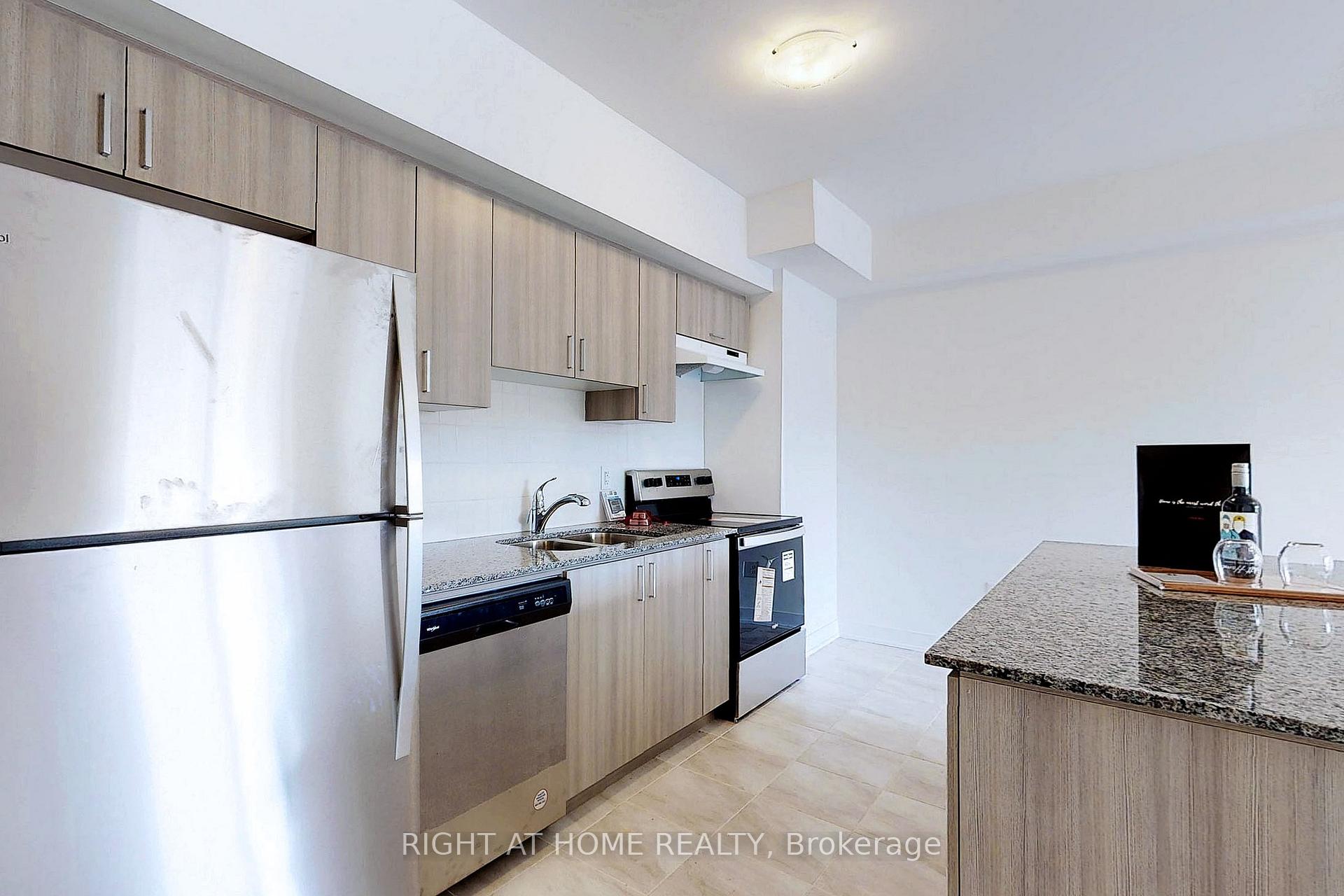 Photo 3 of Unit 204, 8 Culinary Lane, Barrie, Rural Barrie Southeast — HOMEH