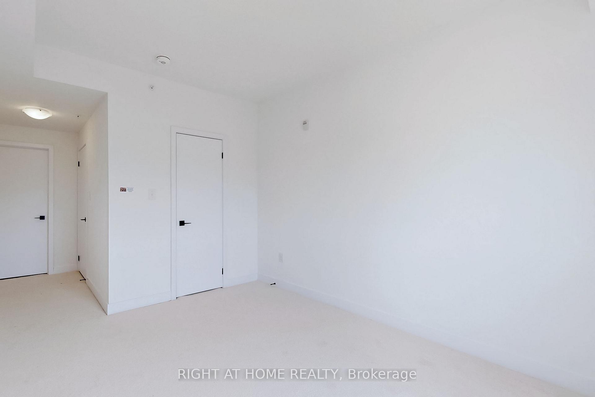 Photo 9 of Unit 204, 8 Culinary Lane, Barrie, Rural Barrie Southeast — HOMEH