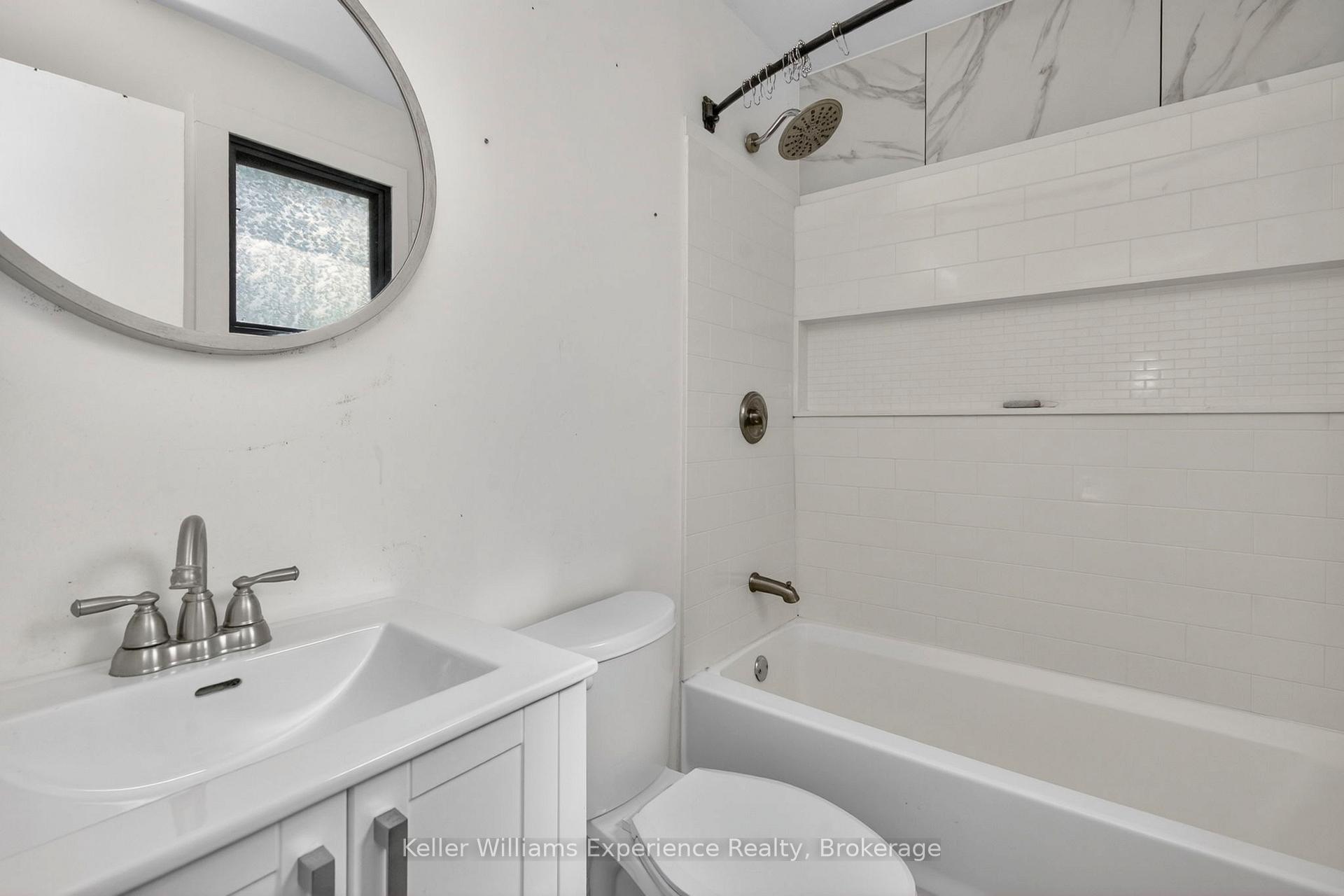Photo 11 of 9782 Beachwood Drive, Collingwood — HOMEH