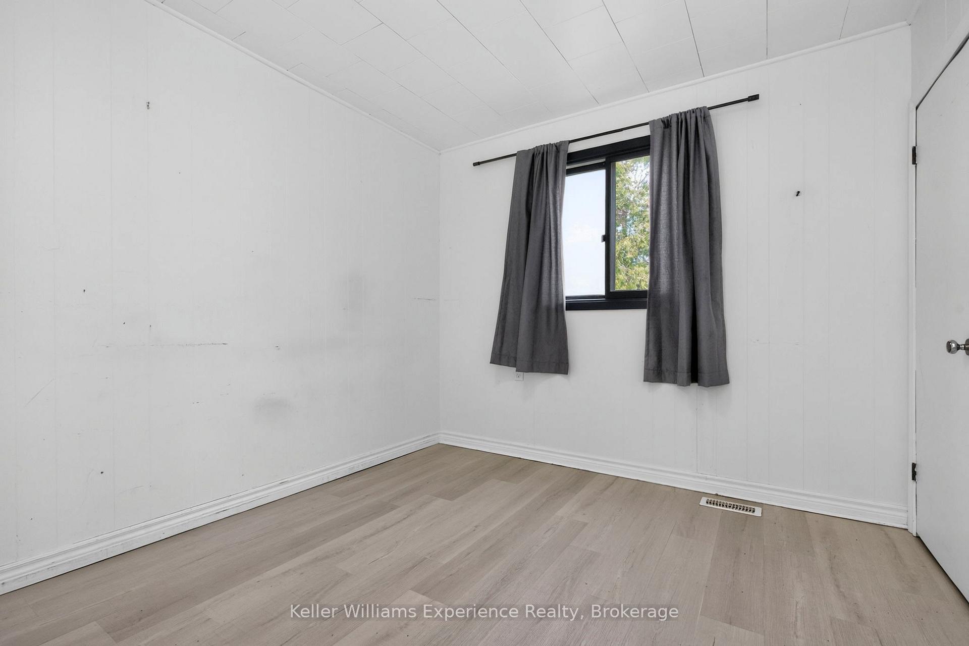 Photo 13 of 9782 Beachwood Drive, Collingwood — HOMEH