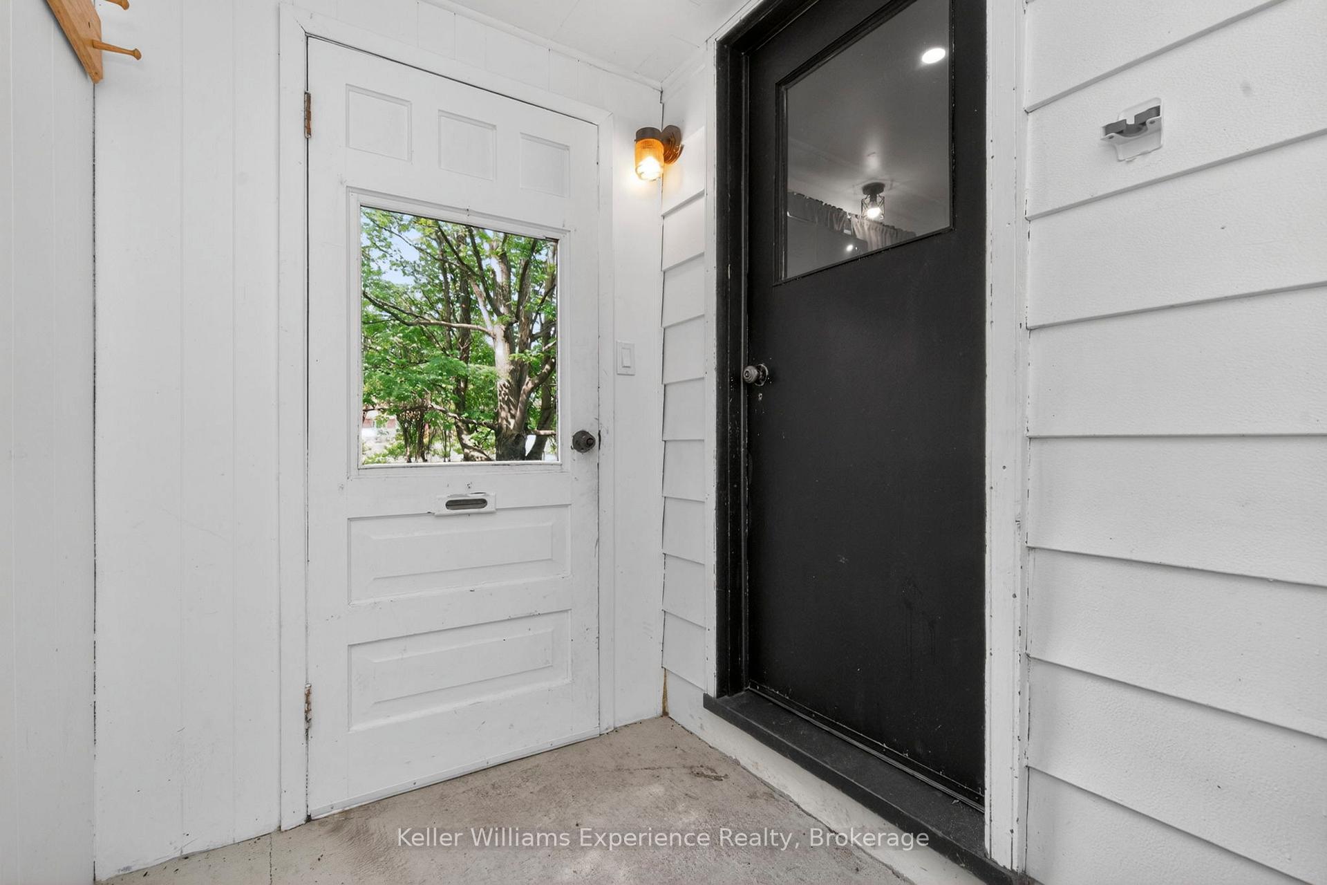 Photo 16 of 9782 Beachwood Drive, Collingwood — HOMEH