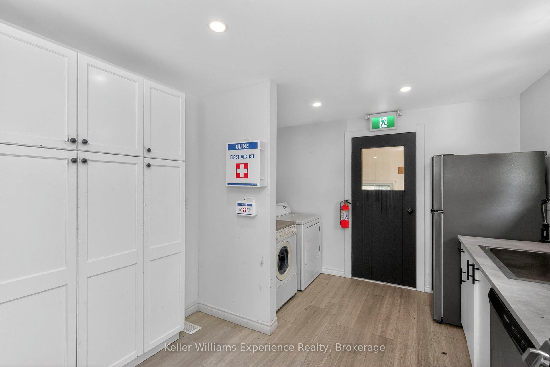 Photo 17 of 9782 Beachwood Drive, Collingwood — HOMEH