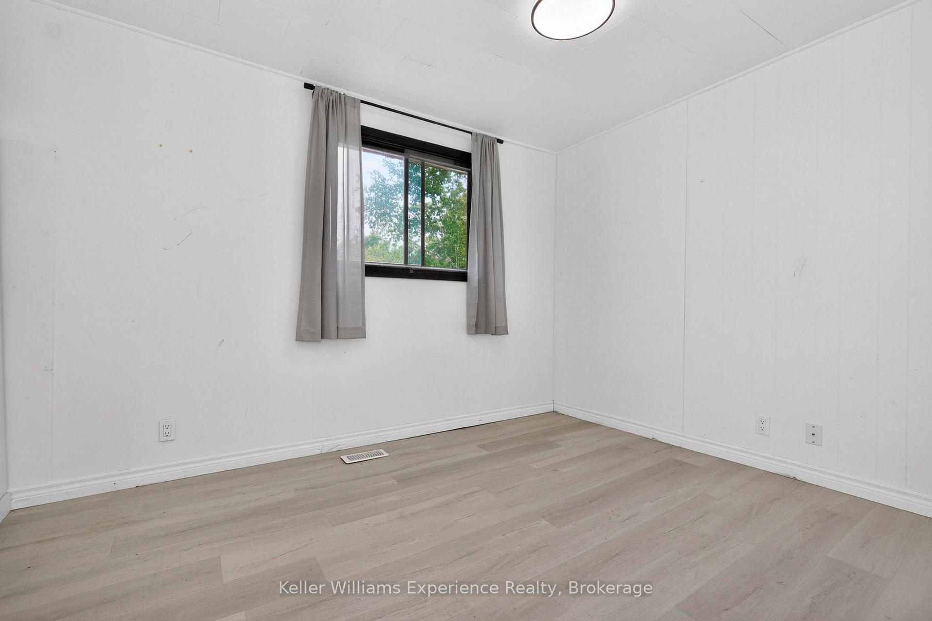 Photo 28 of 9782 Beachwood Drive, Collingwood — HOMEH