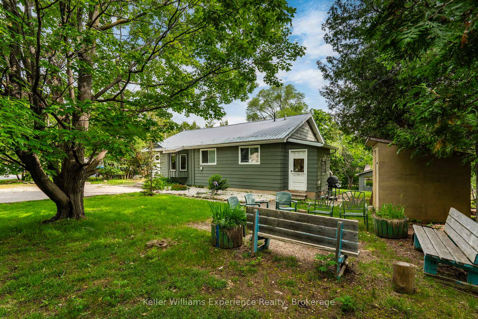 Photo 42 of 9782 Beachwood Drive, Collingwood — HOMEH