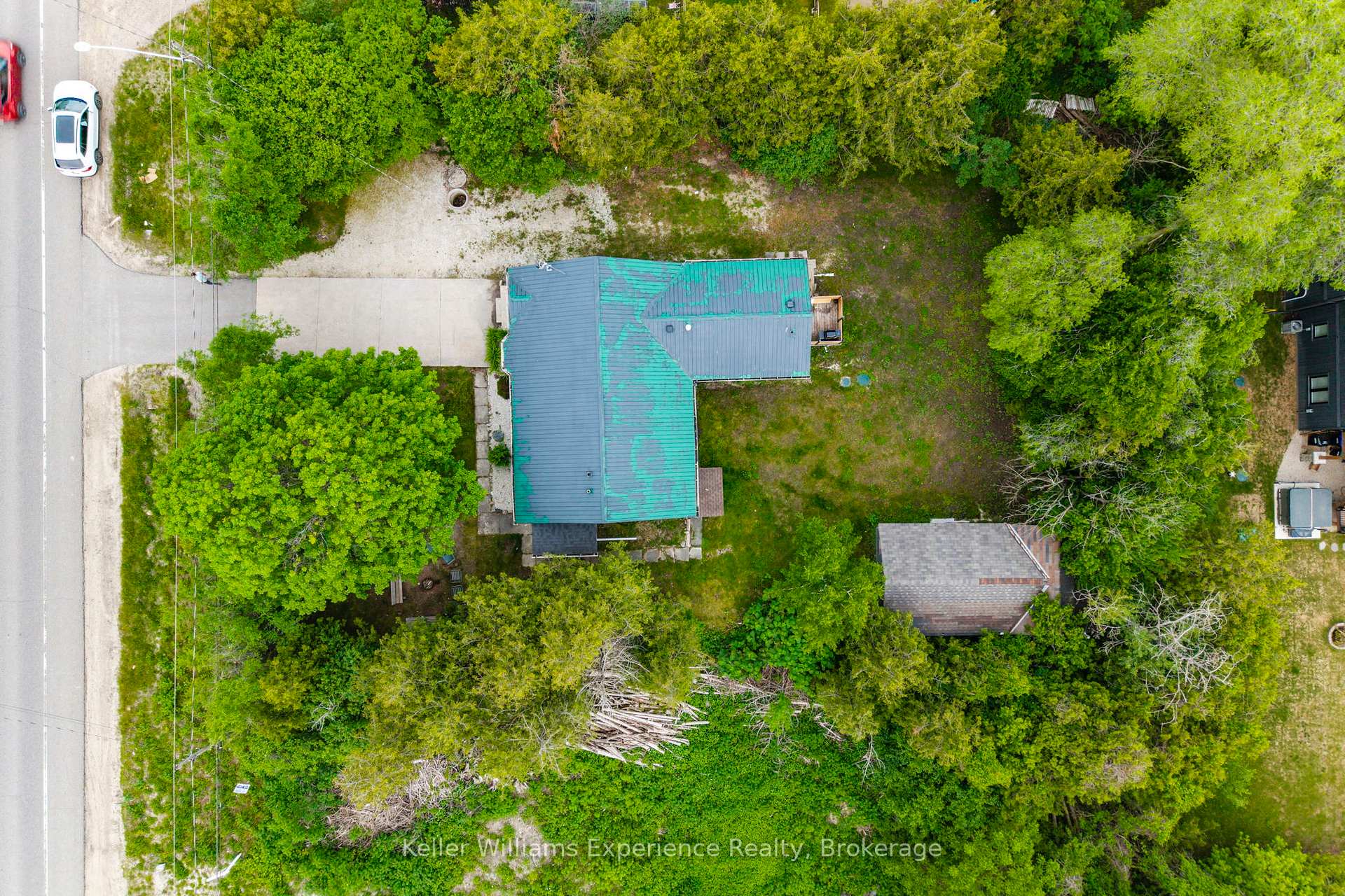 Photo 44 of 9782 Beachwood Drive, Collingwood — HOMEH