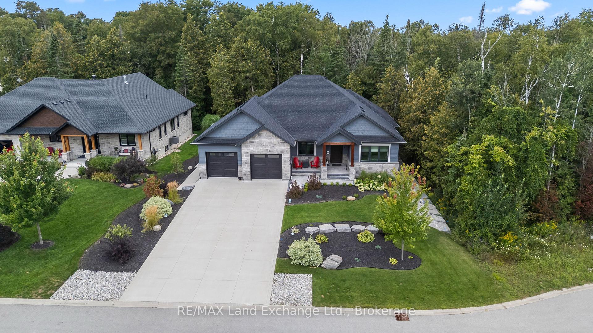 Photo of 9 Lakeside Woods Crescent
