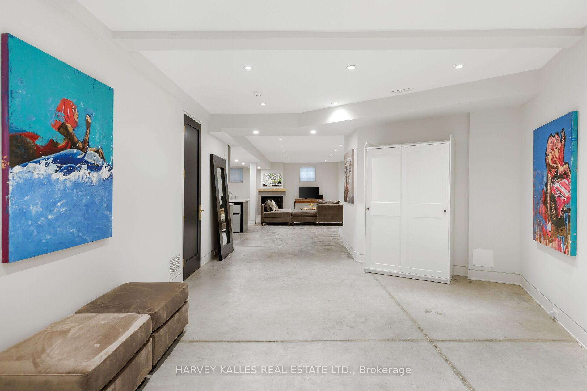 Photo 46 of 66 Thorncrest Road, Etobicoke, Princess-Rosethorn — HOMEH