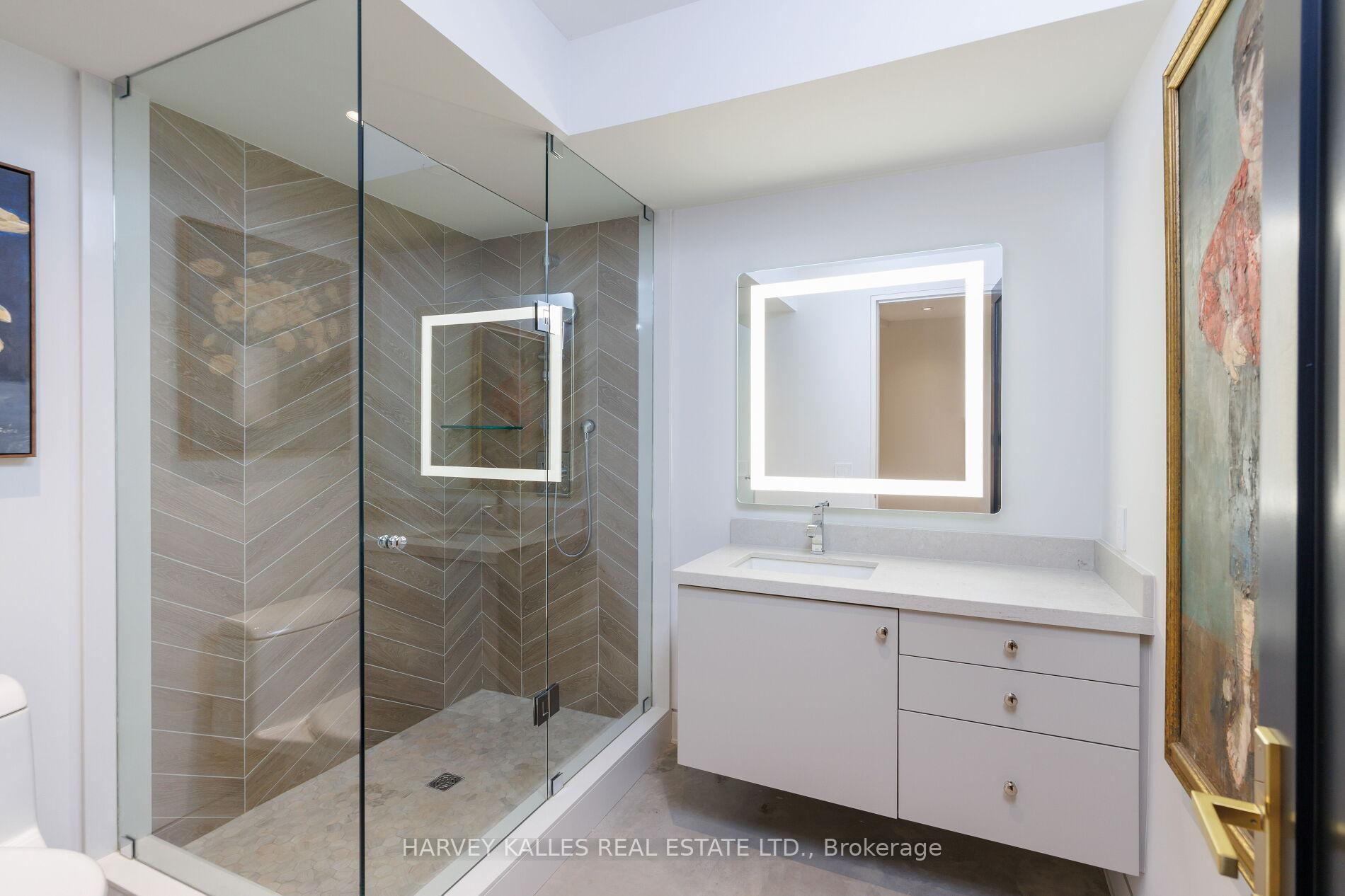 Photo 50 of 66 Thorncrest Road, Etobicoke, Princess-Rosethorn — HOMEH
