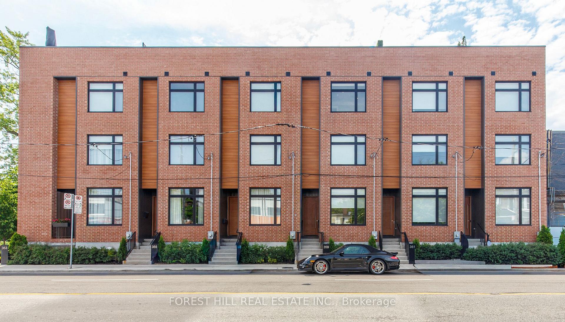 Front of 359 Dupont Street