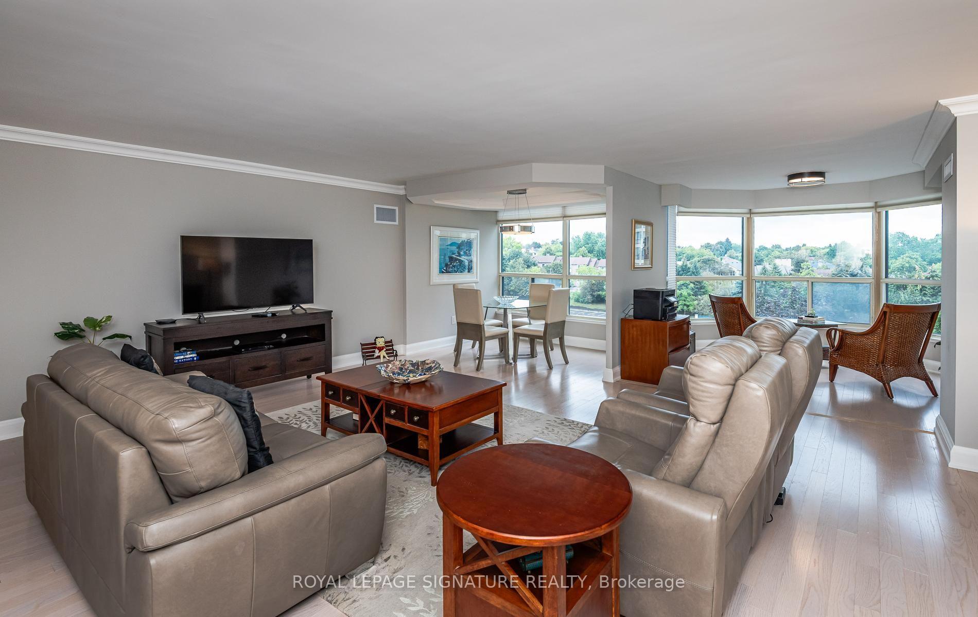 Photo 7 of Unit 602, 7300 Yonge Street, Vaughan, Crestwood-Springfarm-Yorkhill — HOMEH