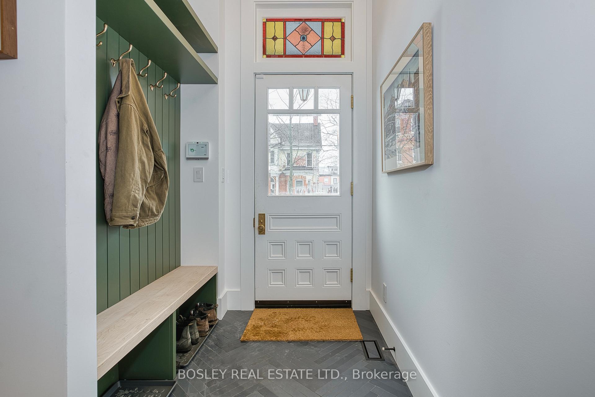 Photo 5 of 34 Beaconsfield Avenue, Toronto, Little Portugal — HOMEH