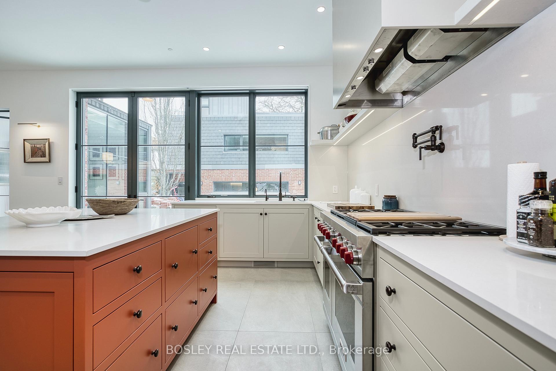 Photo 16 of 34 Beaconsfield Avenue, Toronto, Little Portugal — HOMEH