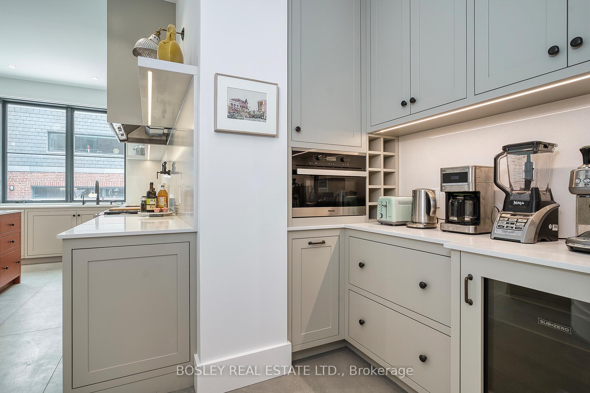 Photo 18 of 34 Beaconsfield Avenue, Toronto, Little Portugal — HOMEH