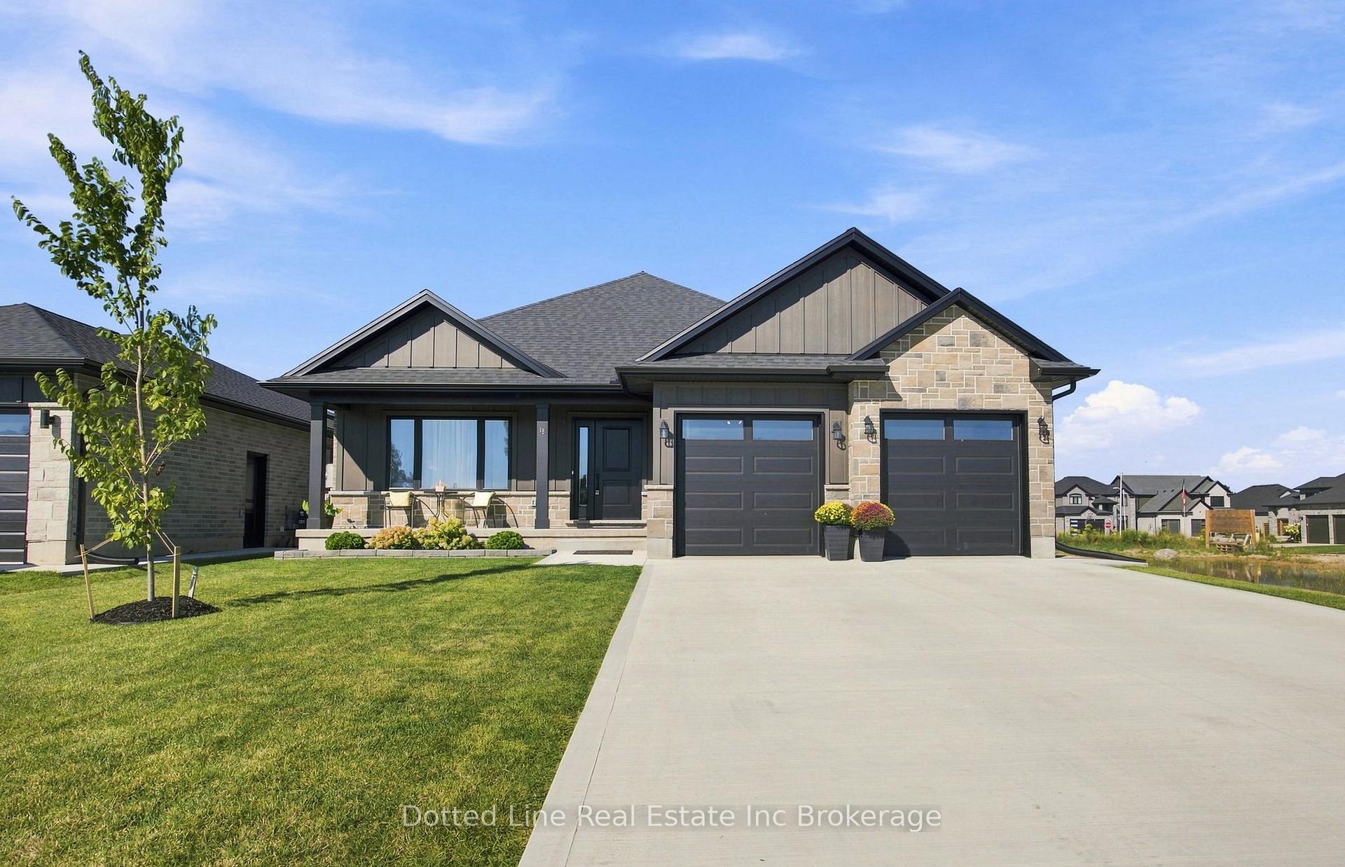 Photo 1 of 18 Walnut Drive, Tillsonburg — HOMEH
