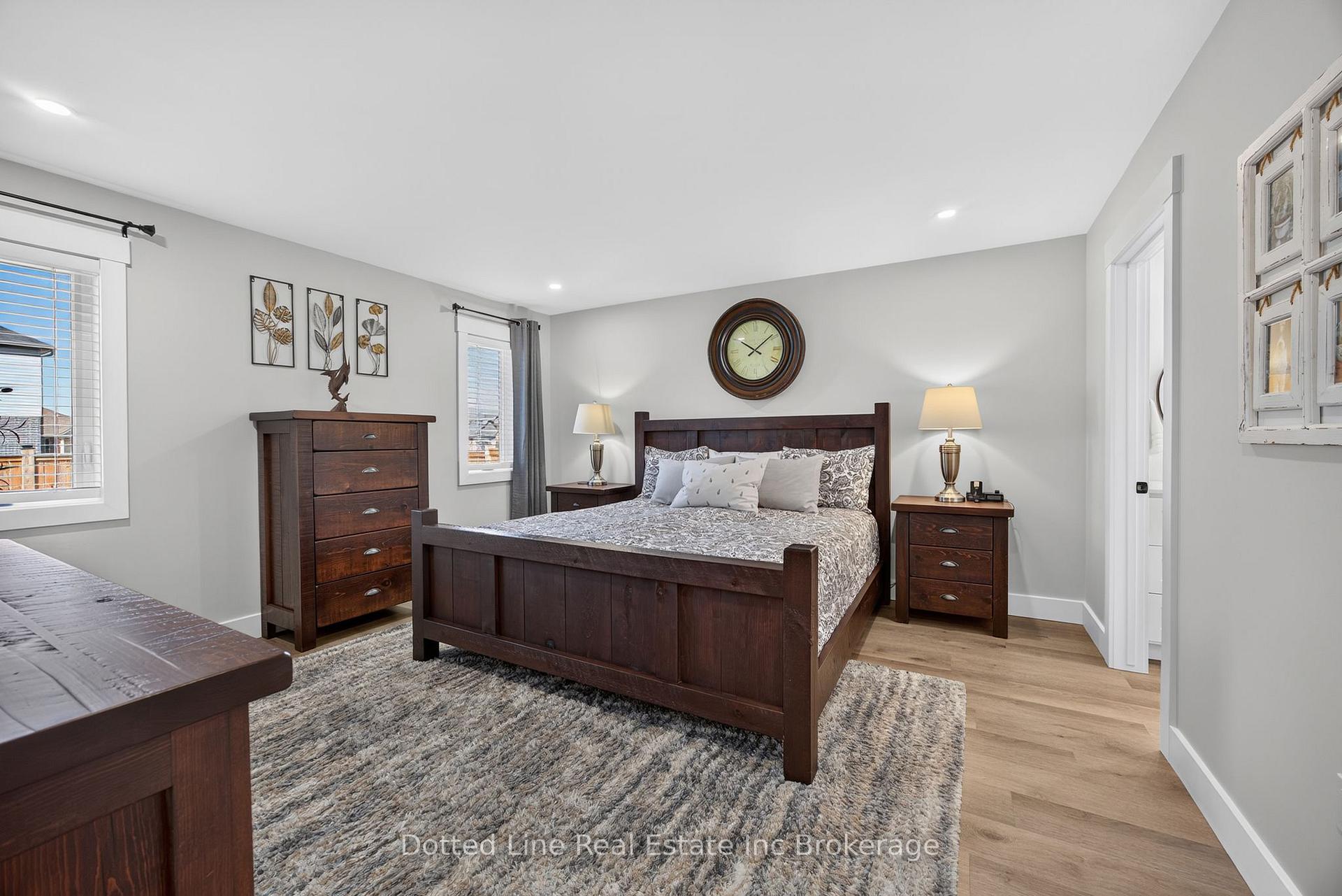 Photo 15 of 18 Walnut Drive, Tillsonburg — HOMEH