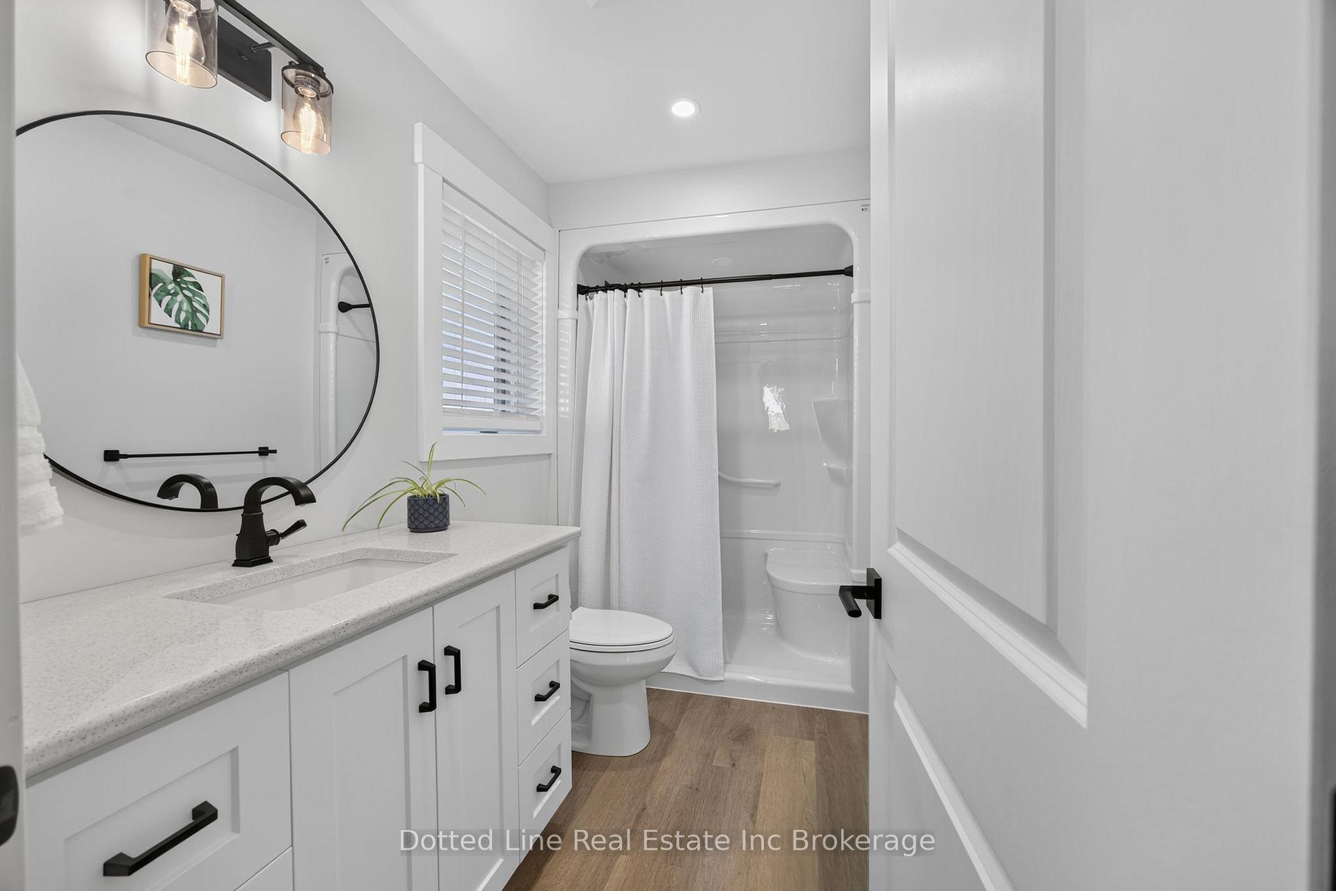 Photo 17 of 18 Walnut Drive, Tillsonburg — HOMEH