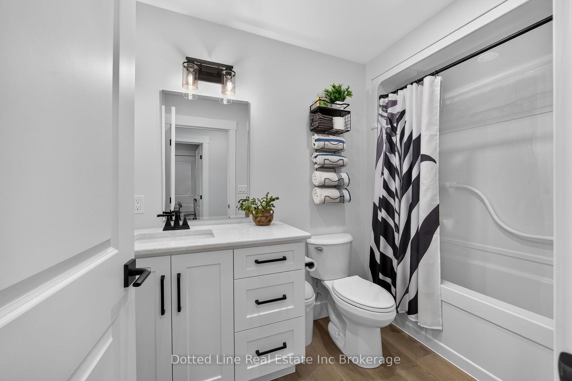 Photo 21 of 18 Walnut Drive, Tillsonburg — HOMEH