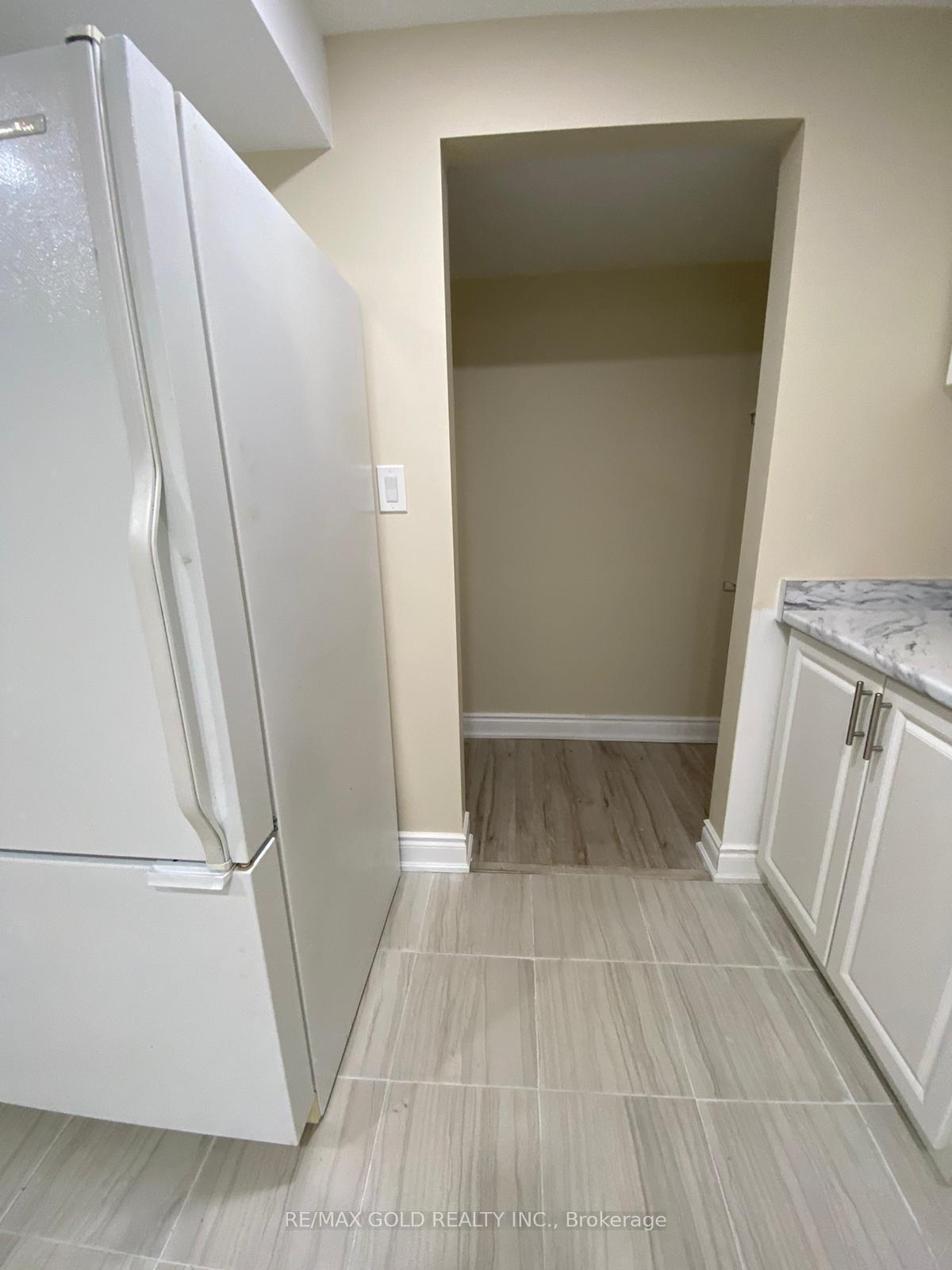 Photo 7 of Unit Lower, 1664 Norris Circle, Milton, Beaty — HOMEH