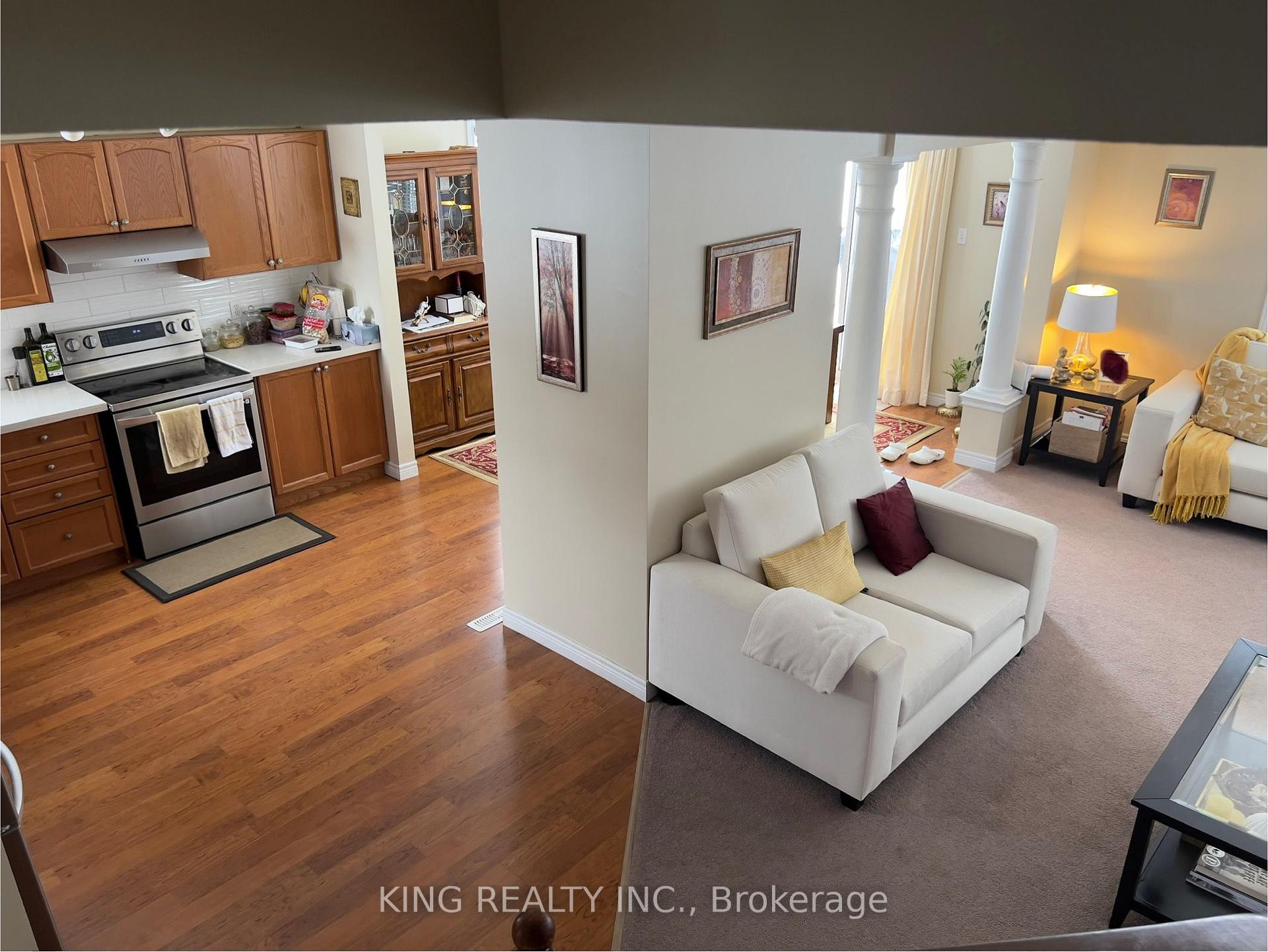 Photo 13 of 560 Garibaldi Avenue, London, North B — HOMEH