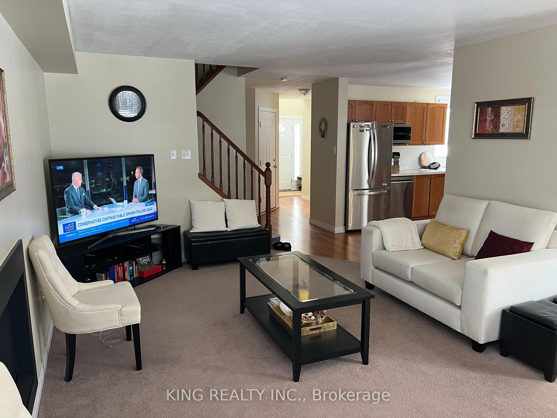 Photo 16 of 560 Garibaldi Avenue, London, North B — HOMEH