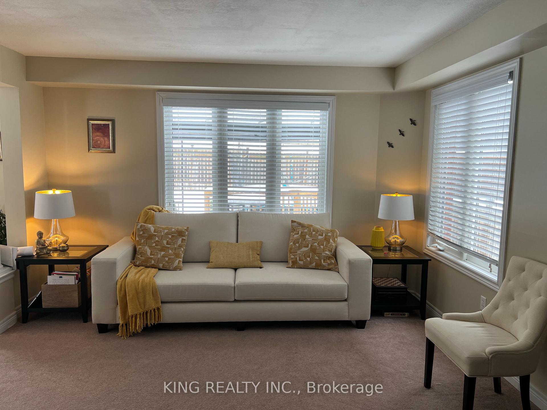 Photo 17 of 560 Garibaldi Avenue, London, North B — HOMEH