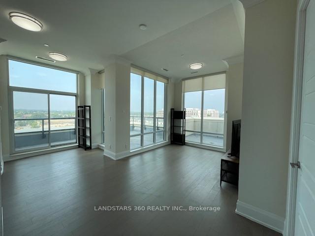 Photo 12 of Unit PH18, 25 Water Walk Drive, Markham, Unionville — HOMEH
