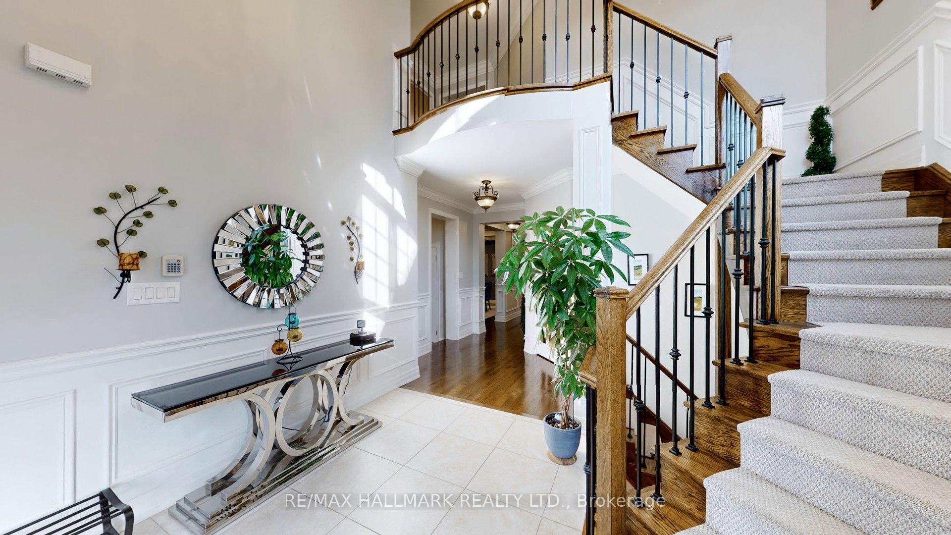 Photo 6 of 39 Lilly Valley Crescent, King, King City — HOMEH