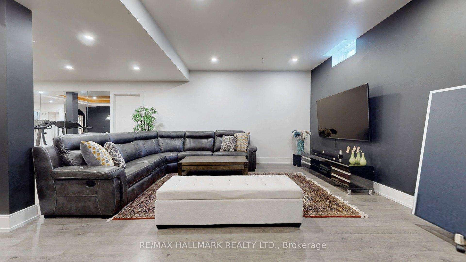 Photo 39 of 39 Lilly Valley Crescent, King, King City — HOMEH