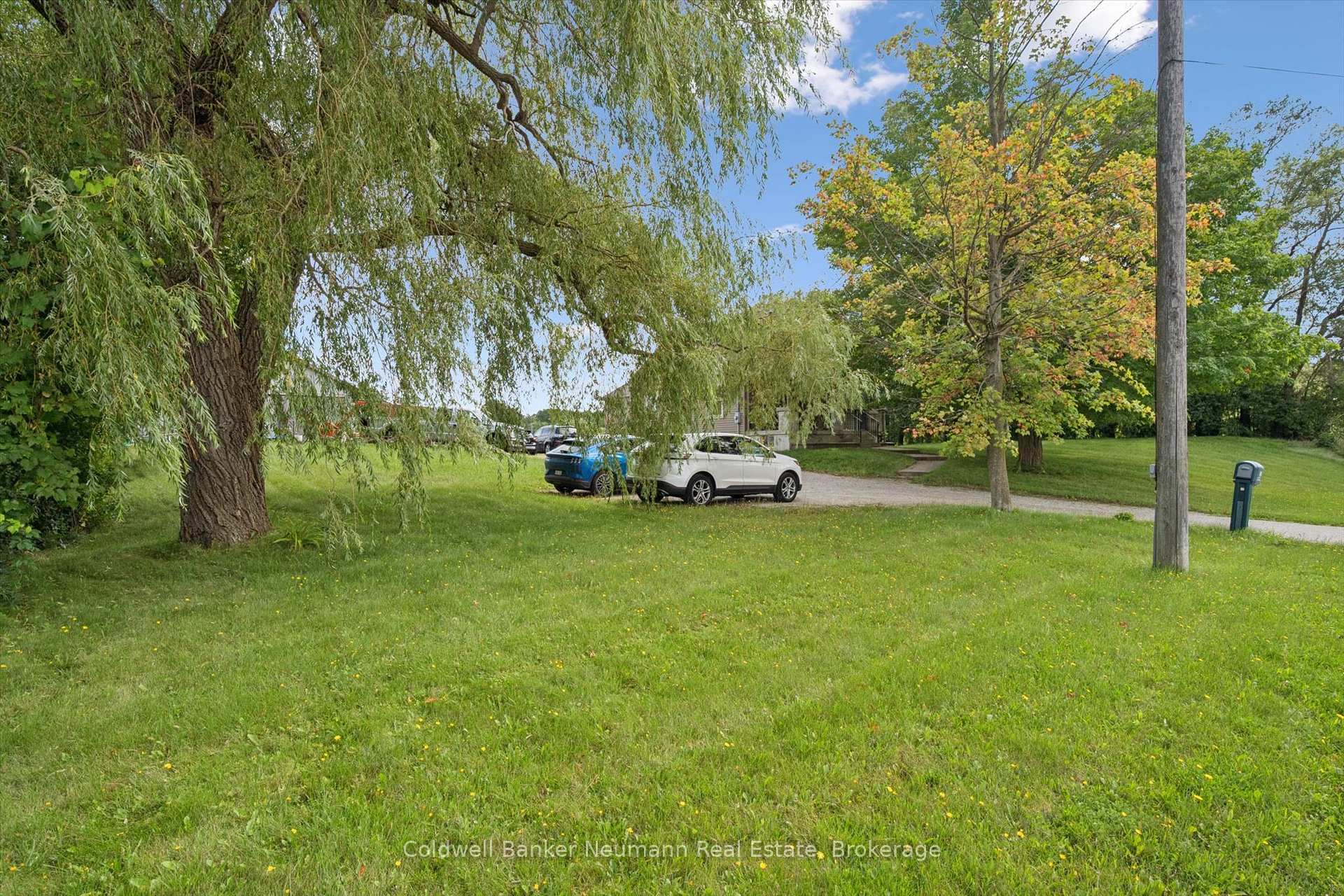 Photo 3 of 527 Stone Road E, Guelph, York/Watson Industrial Park — HOMEH