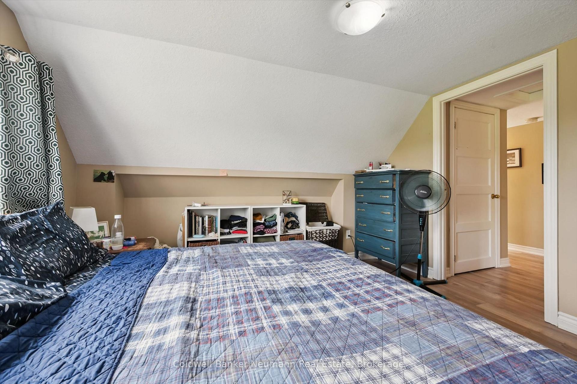 Photo 26 of 527 Stone Road E, Guelph, York/Watson Industrial Park — HOMEH