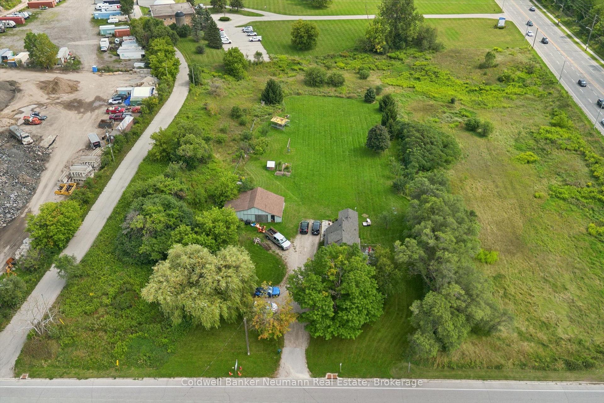 Photo 41 of 527 Stone Road E, Guelph, York/Watson Industrial Park — HOMEH