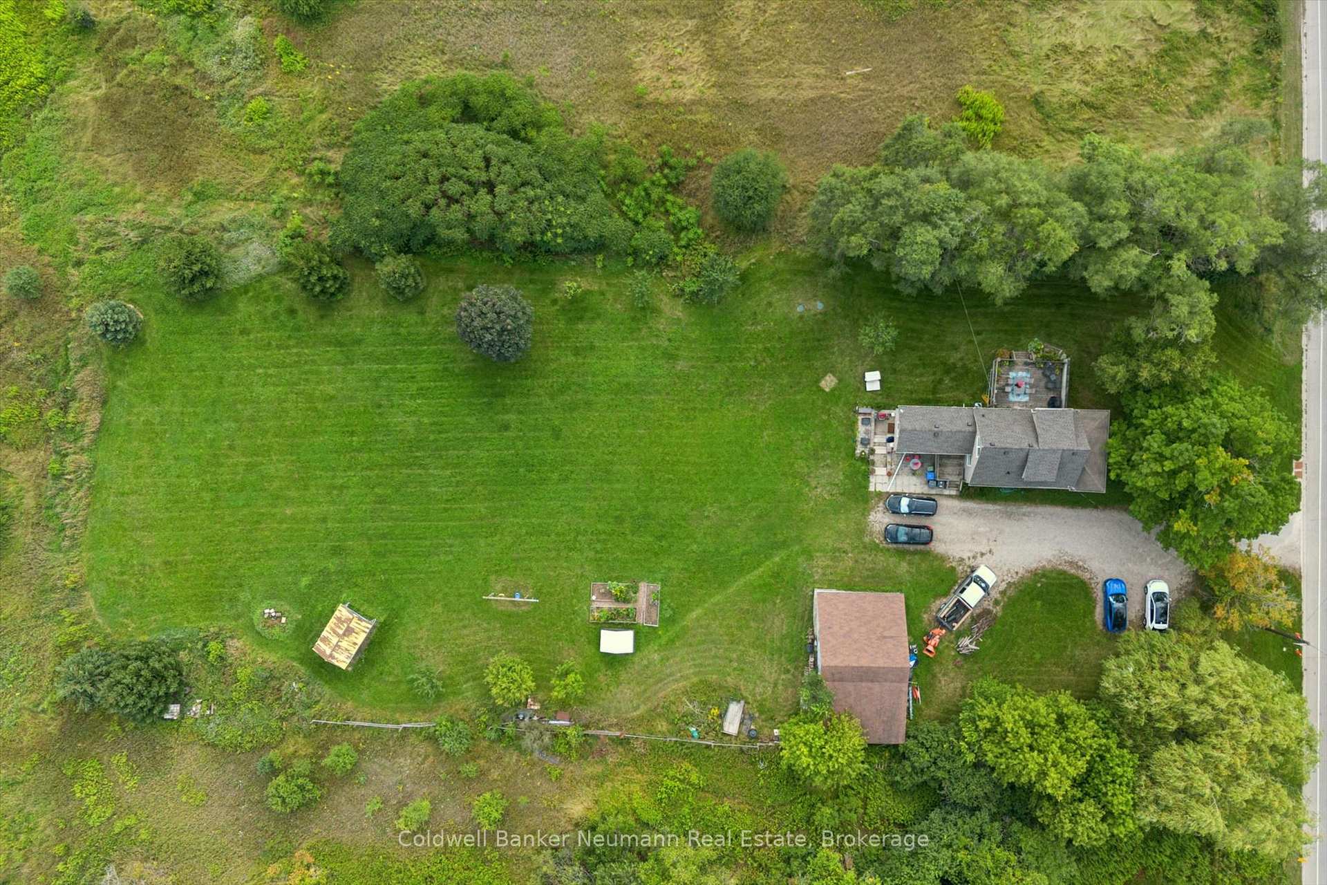Photo 42 of 527 Stone Road E, Guelph, York/Watson Industrial Park — HOMEH