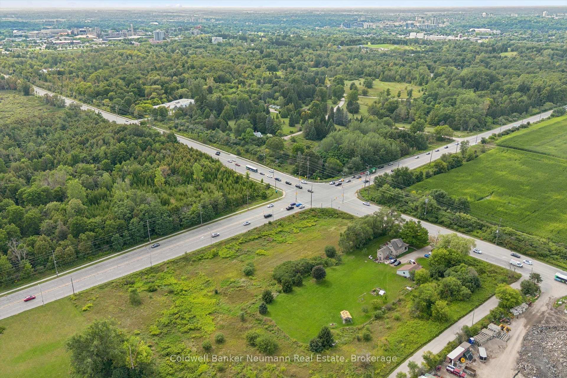 Photo 44 of 527 Stone Road E, Guelph, York/Watson Industrial Park — HOMEH