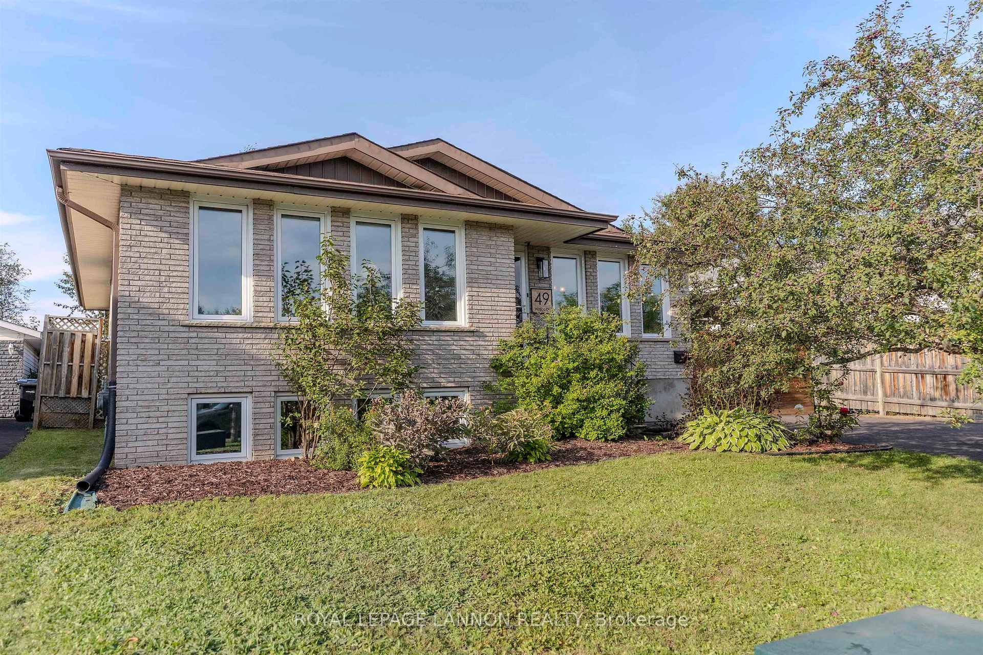 Photo 1 of 49 Wasco Drive, Thunder Bay, John Street South — HOMEH