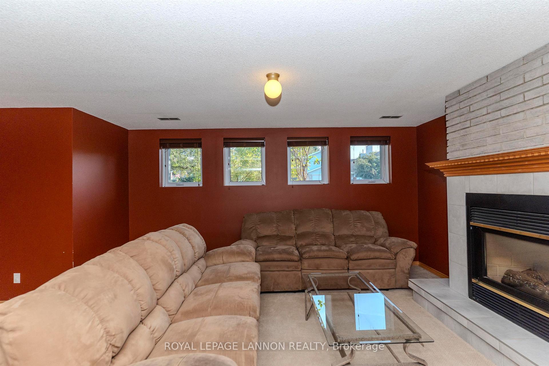 Photo 27 of 49 Wasco Drive, Thunder Bay, John Street South — HOMEH