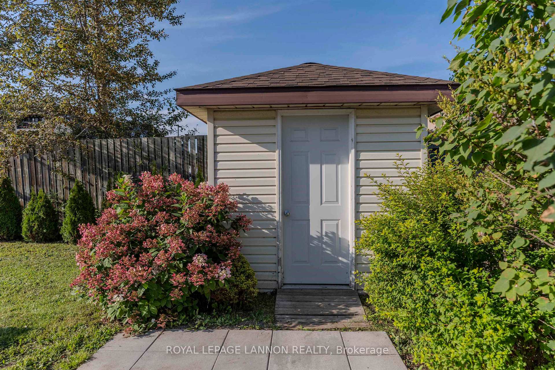 Photo 41 of 49 Wasco Drive, Thunder Bay, John Street South — HOMEH
