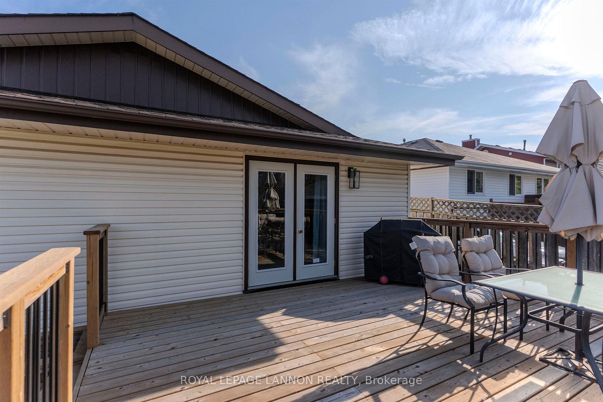 Photo 47 of 49 Wasco Drive, Thunder Bay, John Street South — HOMEH