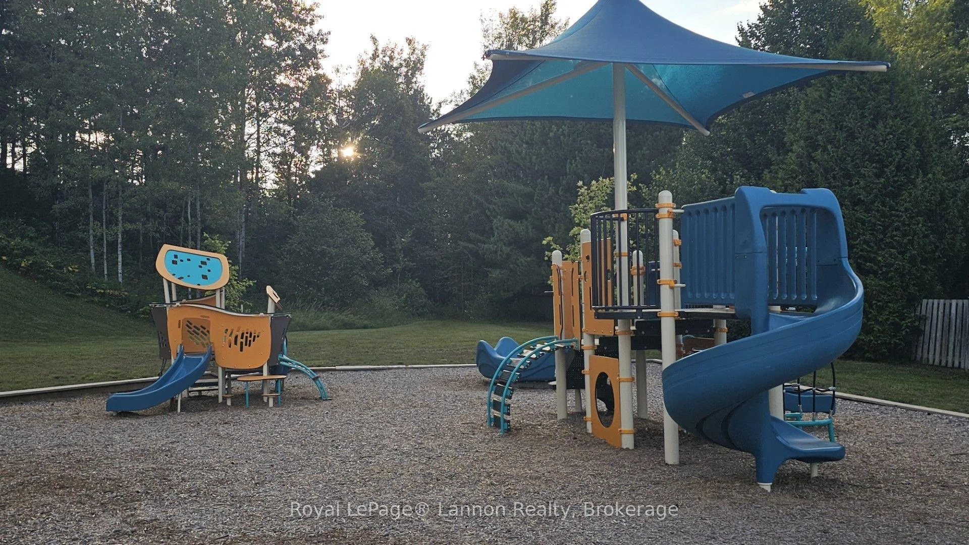 Photo 49 of 49 Wasco Drive, Thunder Bay, John Street South — HOMEH